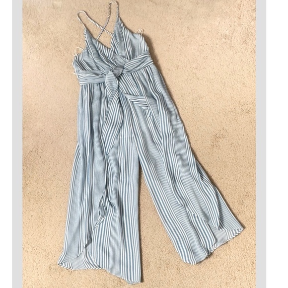 Moon River Anthropologie Jumpsuit Beach Blue White Stripe Cropped Flyaway Leg - Picture 3 of 16